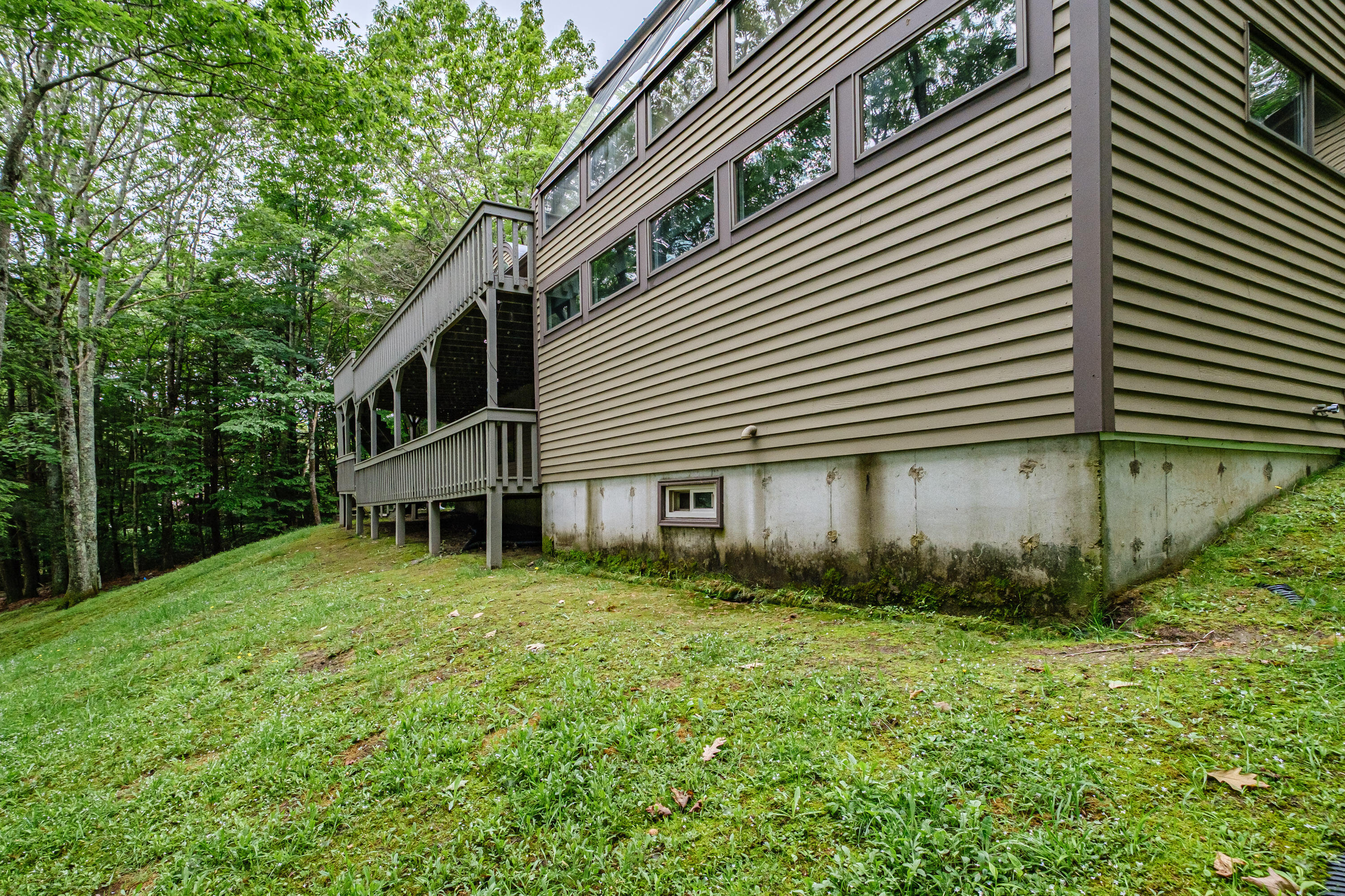 15 Inverness Road Falmouth ME 04105