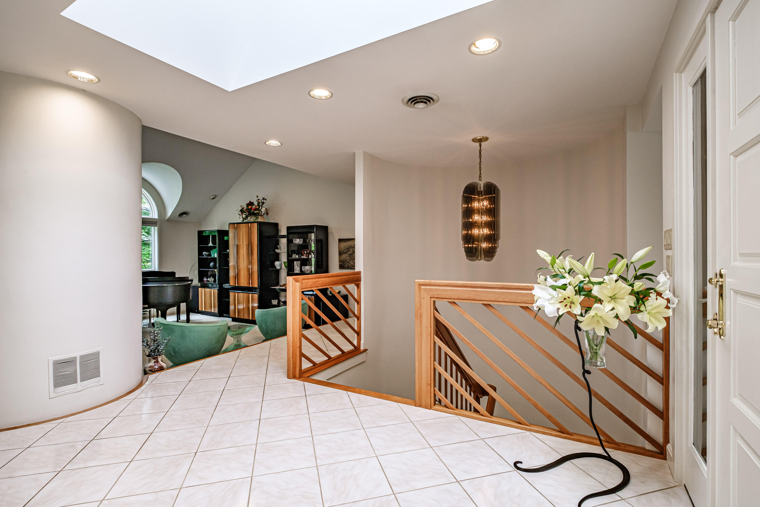 15 Inverness Road Falmouth ME 04105