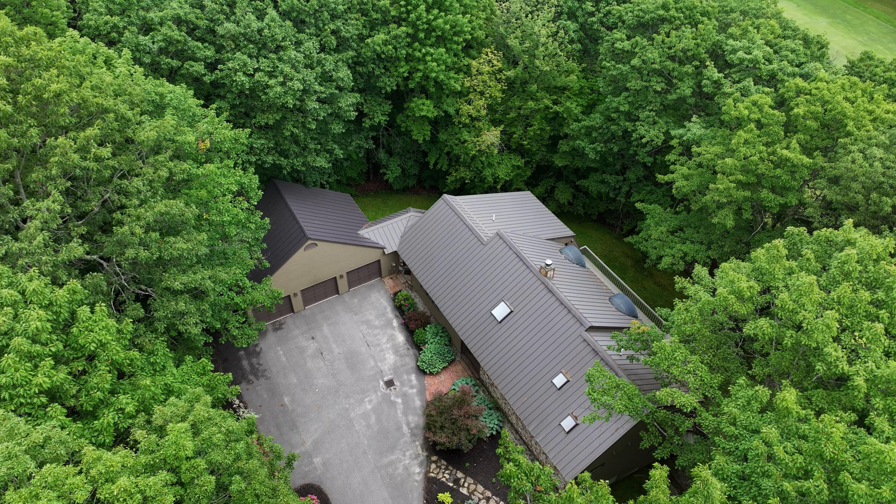 15 Inverness Road Falmouth ME 04105