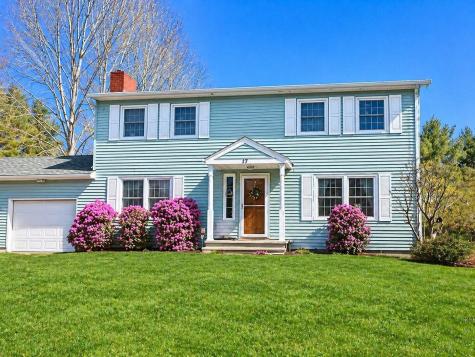 18 Sunset Drive Orono ME 04473