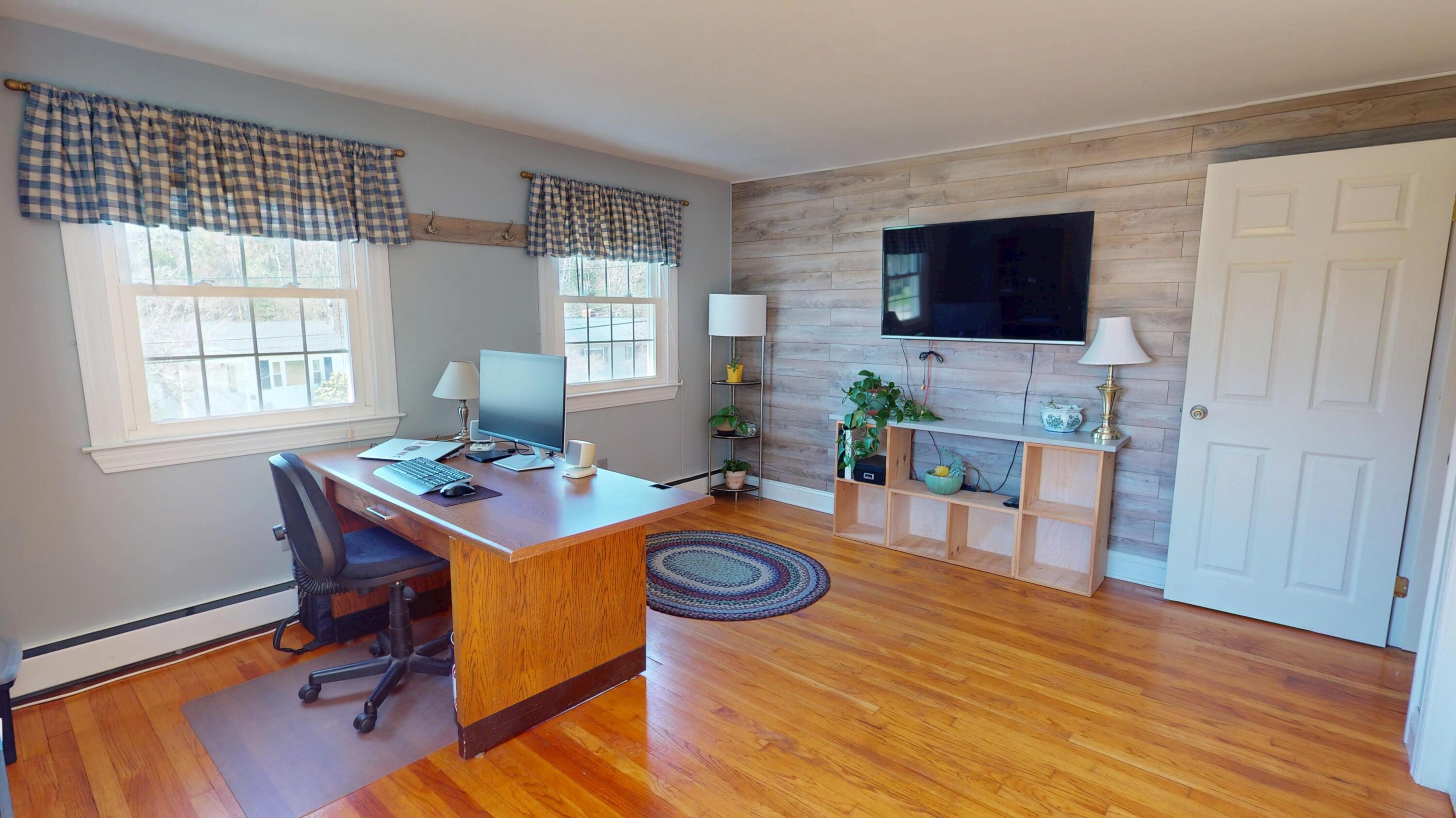 18 Sunset Drive Orono ME 04473