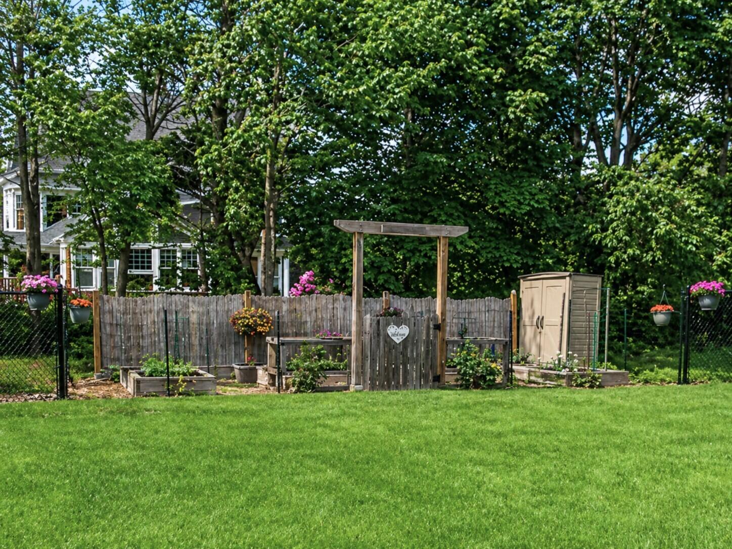 18 Sunset Drive Orono ME 04473