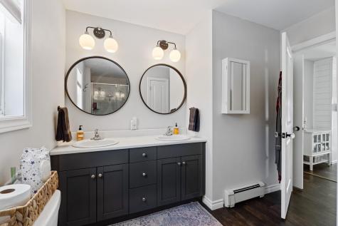 24 Rosart Lane West Gardiner ME 04345