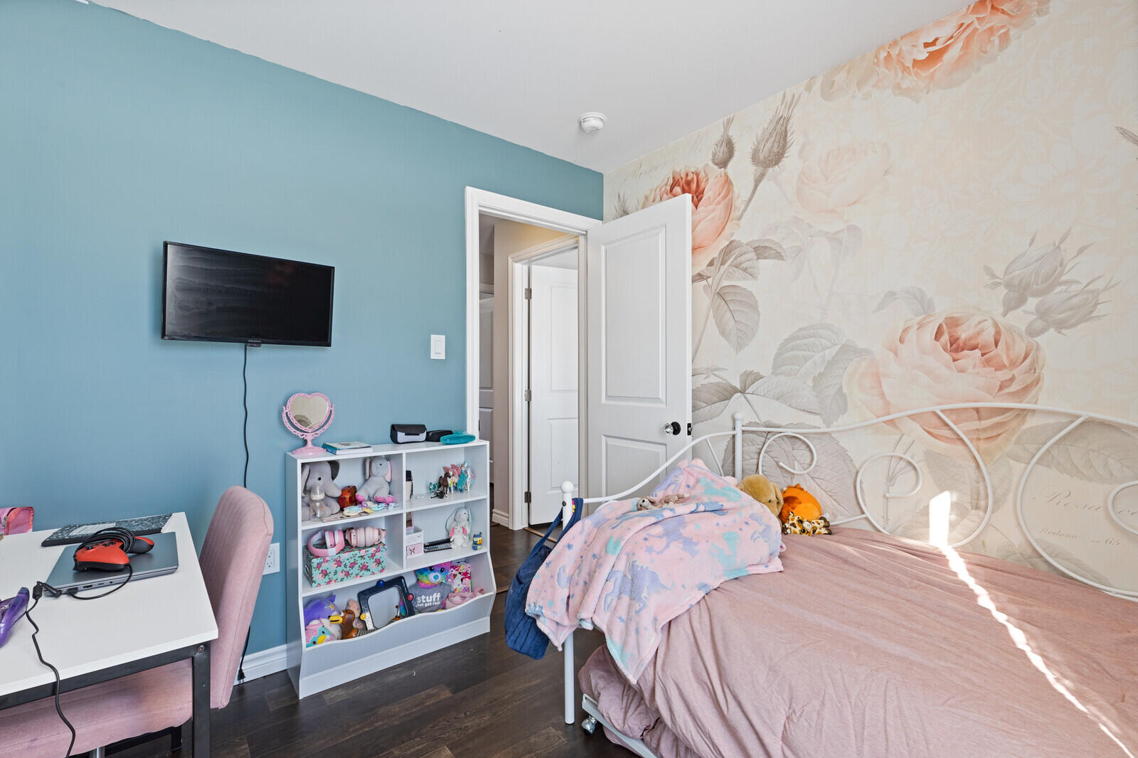 24 Rosart Lane West Gardiner ME 04345