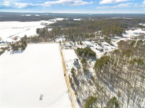 24 Rosart Lane West Gardiner ME 04345