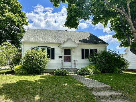 52 Rideout Avenue Lewiston ME 04240
