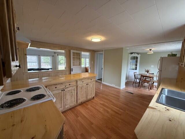 206 E Plantation Road Blaine ME 04734