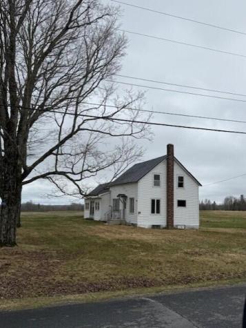 206 E Plantation Road Blaine ME 04734