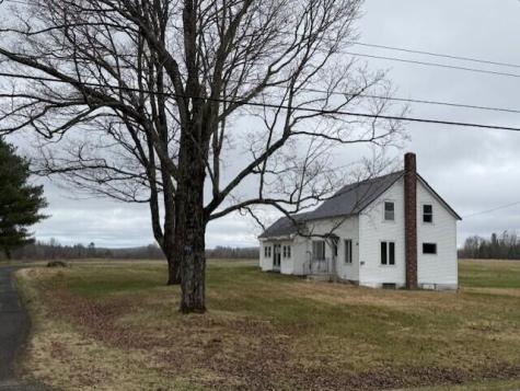 206 E Plantation Road Blaine ME 04734