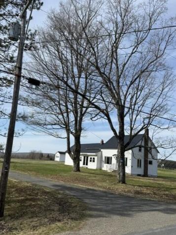 206 E Plantation Road Blaine ME 04734