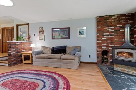 77 Mcclellan Drive Glenburn ME 04401