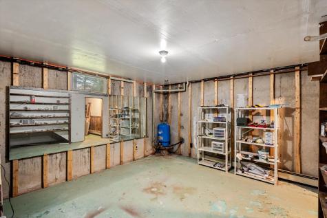 77 Mcclellan Drive Glenburn ME 04401