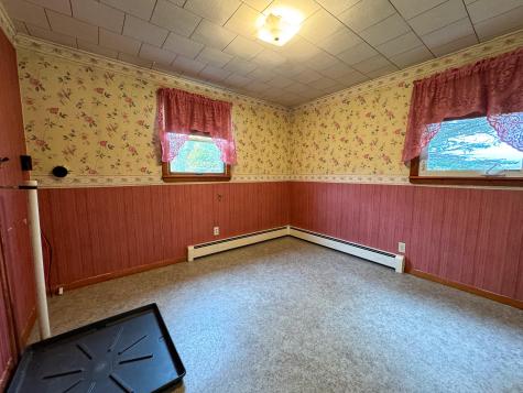 26 Melody Lane Saint Albans ME 04971