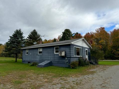 26 Melody Lane Saint Albans ME 04971