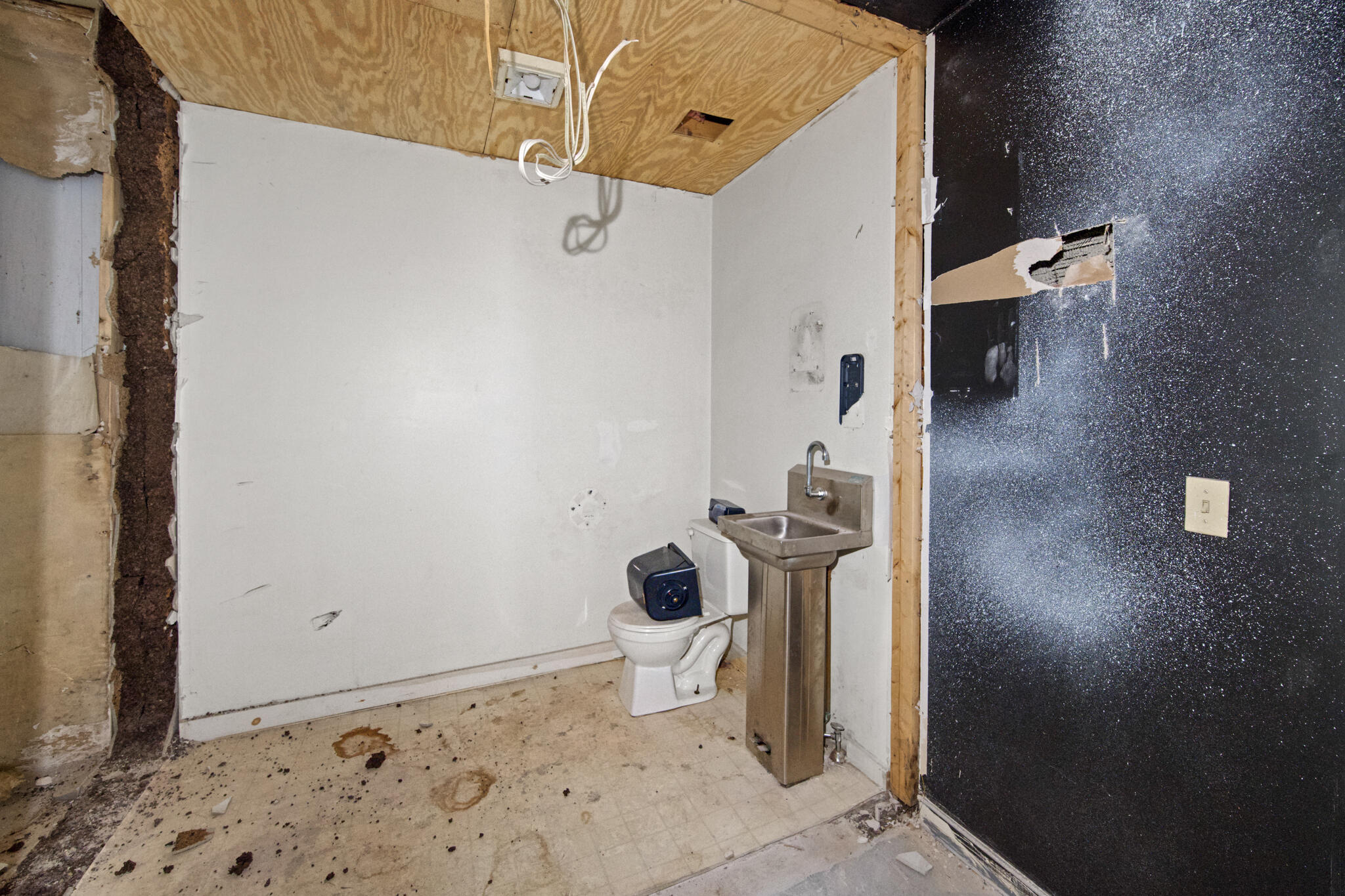 47 Bray Avenue Fairfield ME 04937