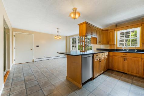 237 Pleasant Street Lewiston ME 04240