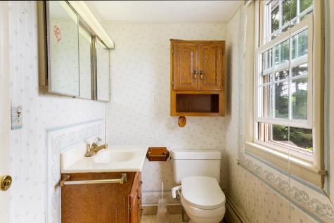 237 Pleasant Street Lewiston ME 04240