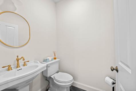 285 Pownal Road Freeport ME 04032