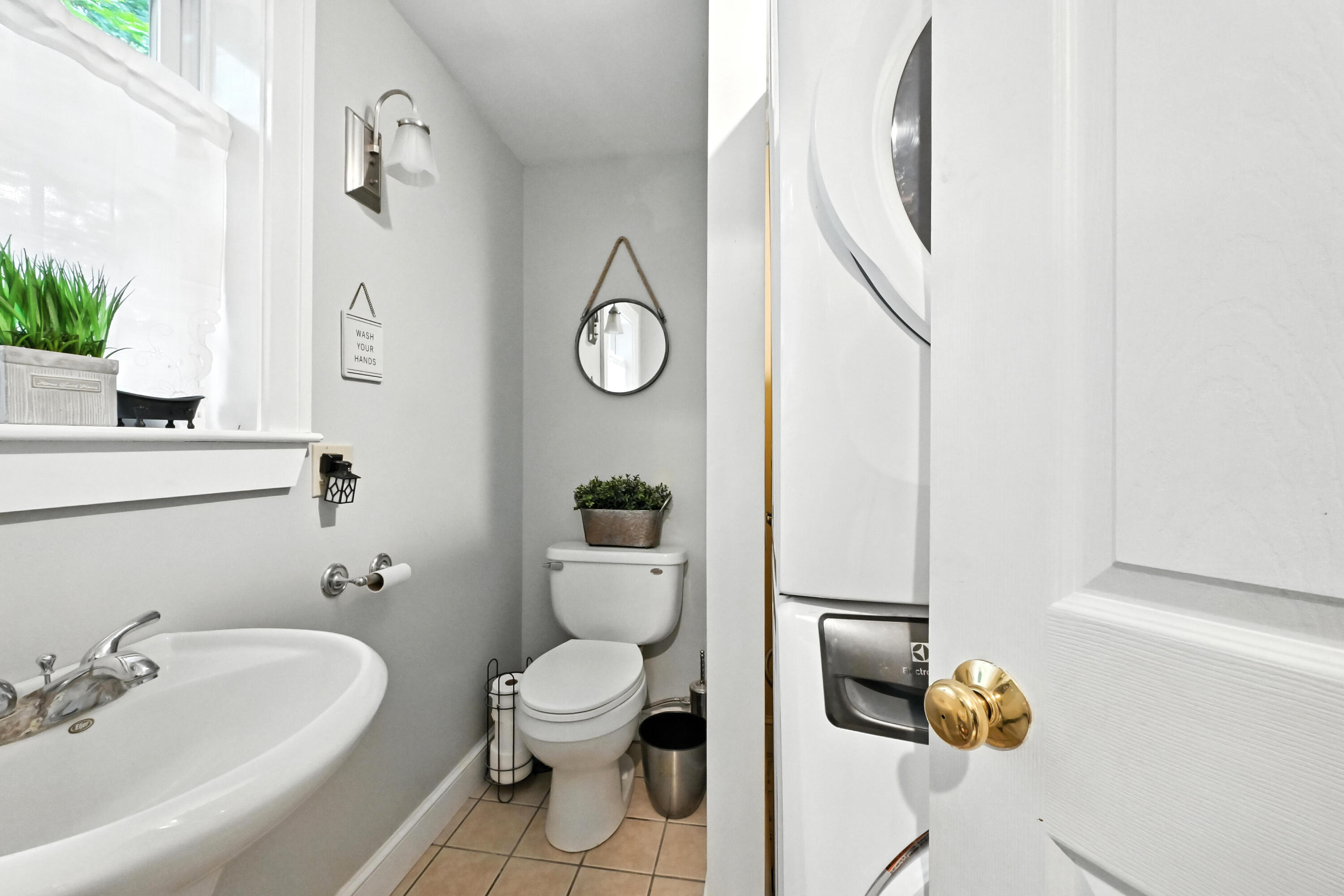 15 Brooklawn Avenue Augusta ME 04330