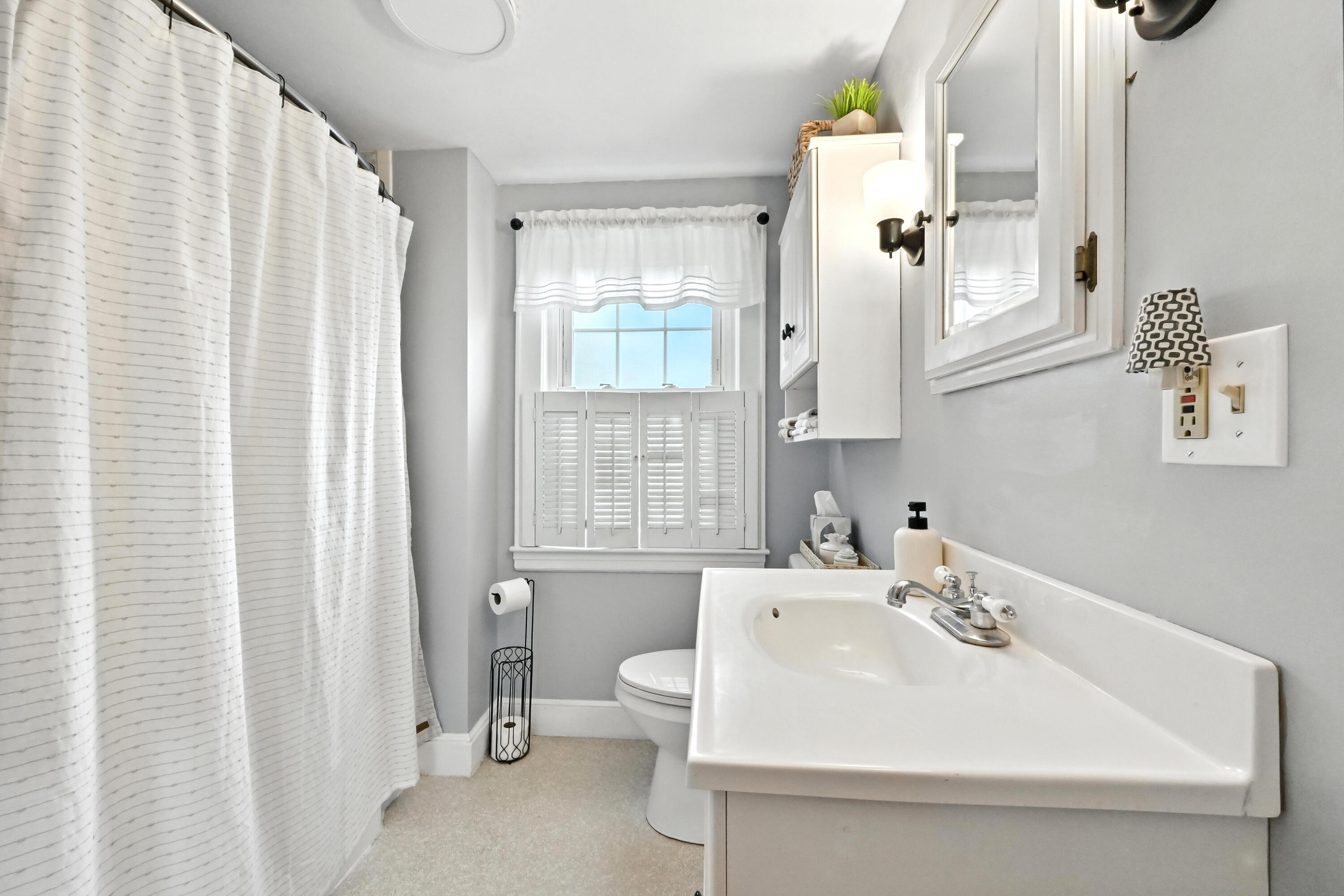 15 Brooklawn Avenue Augusta ME 04330