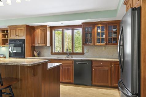 25 Stoneybrook Lane Bristol ME 04539