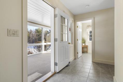 25 Stoneybrook Lane Bristol ME 04539