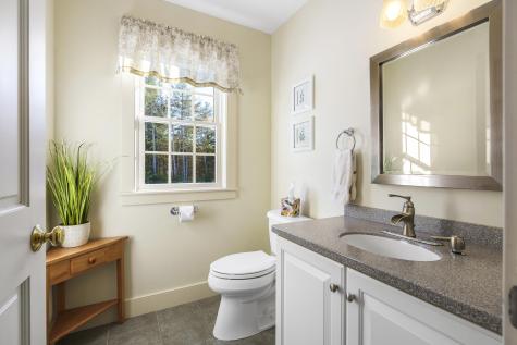 25 Stoneybrook Lane Bristol ME 04539