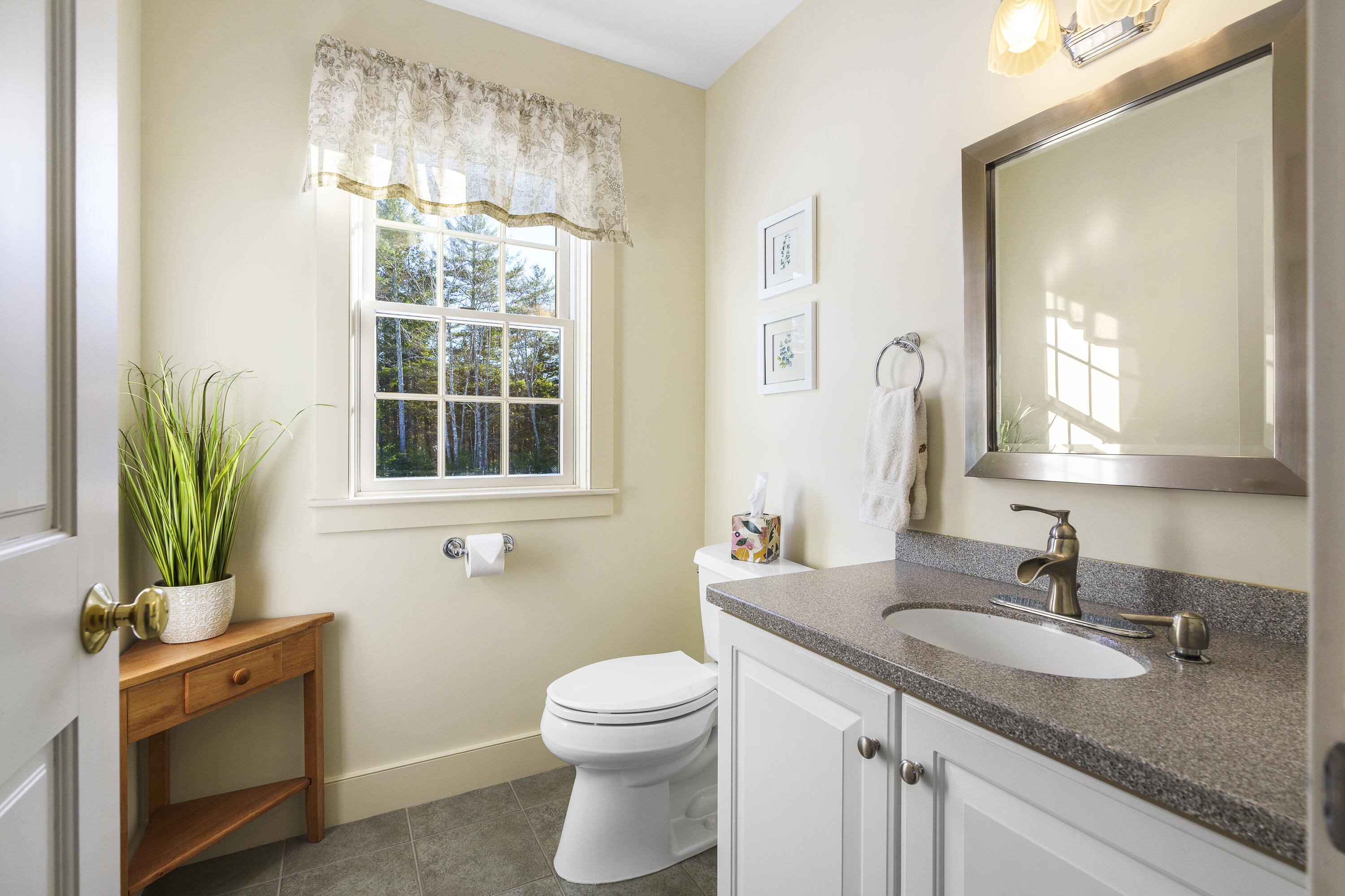 25 Stoneybrook Lane Bristol ME 04539