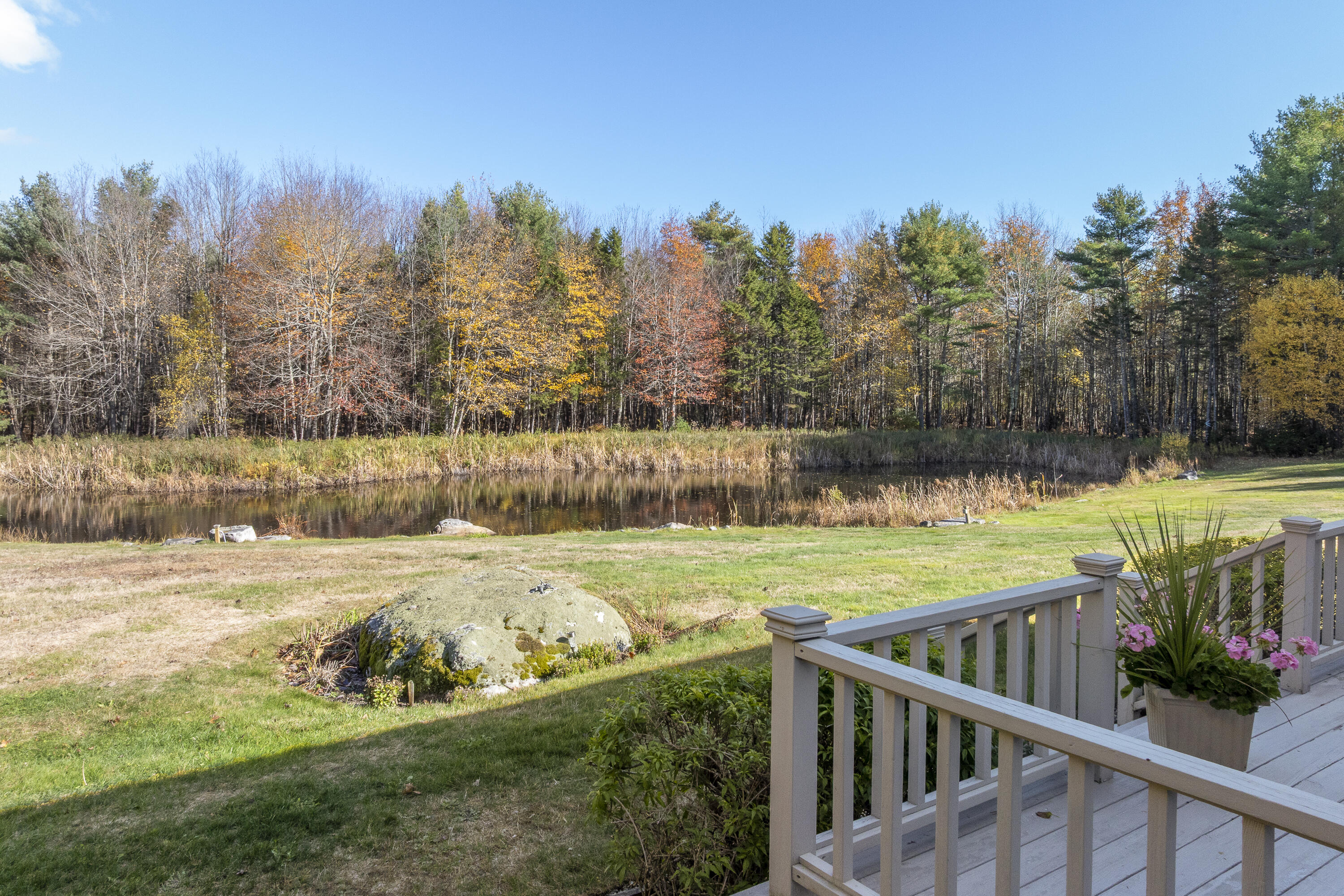 25 Stoneybrook Lane Bristol ME 04539