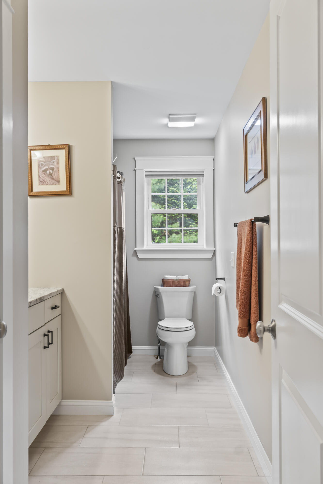 8 Macintosh Lane Lewiston ME 04240