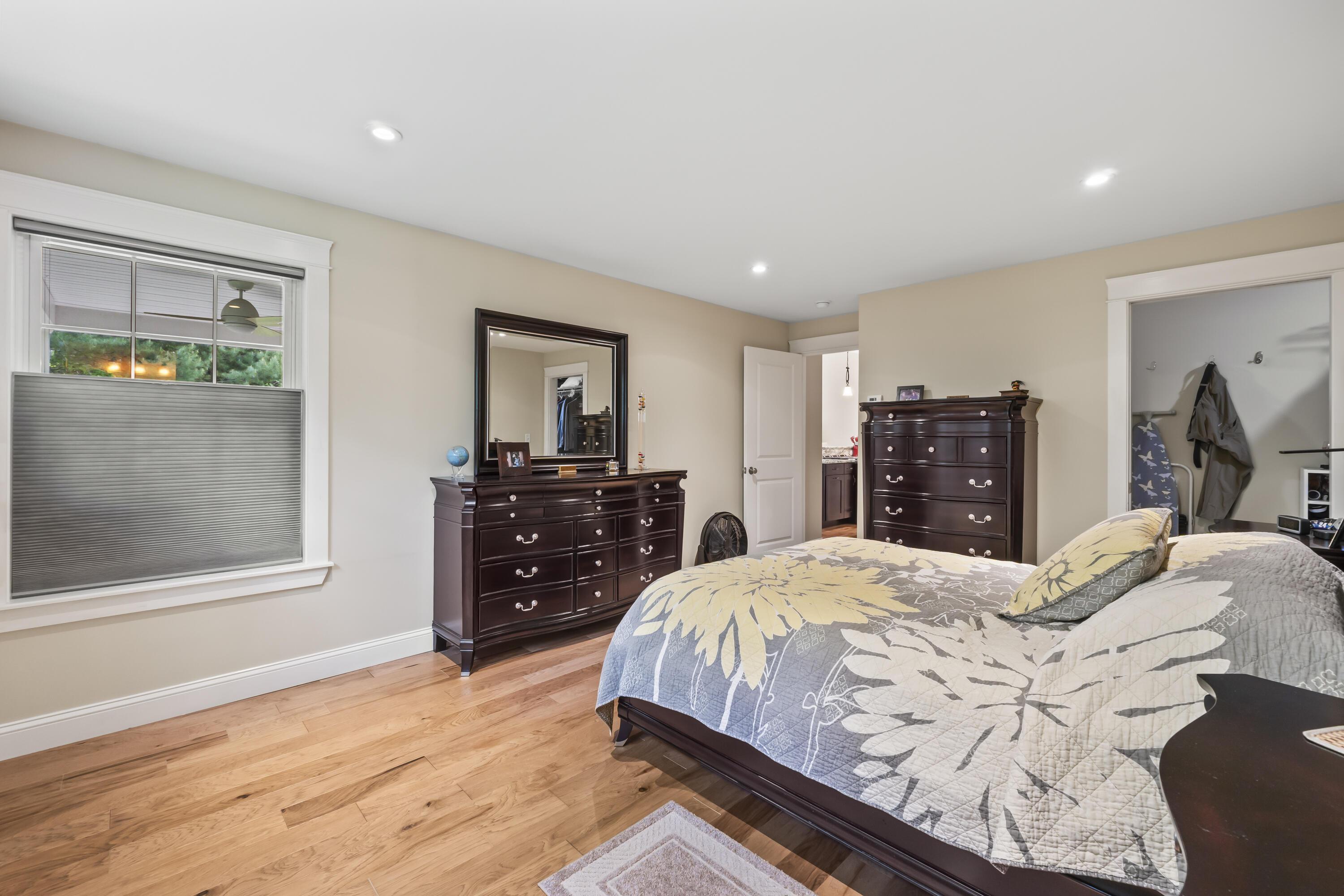 8 Macintosh Lane Lewiston ME 04240