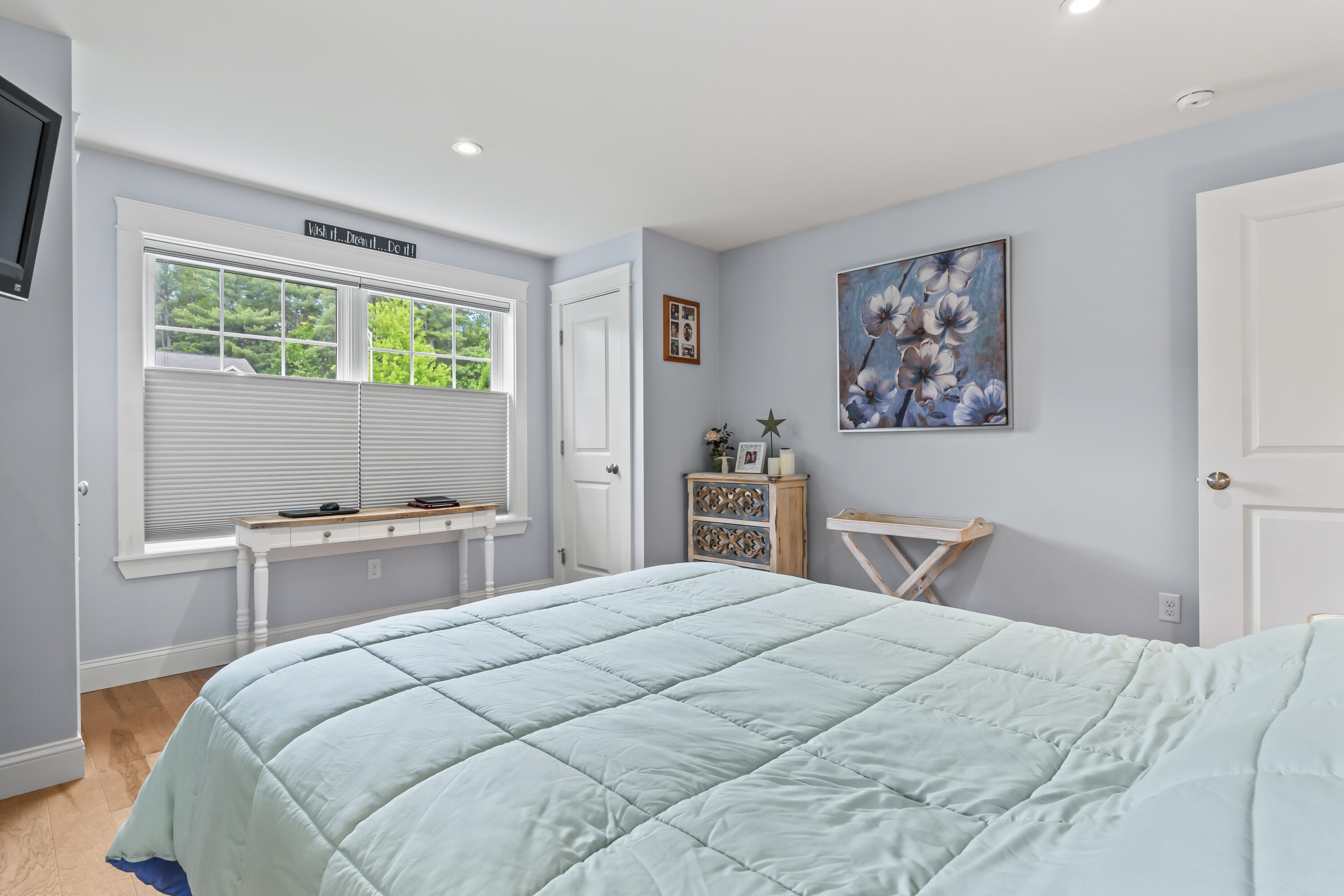 8 Macintosh Lane Lewiston ME 04240