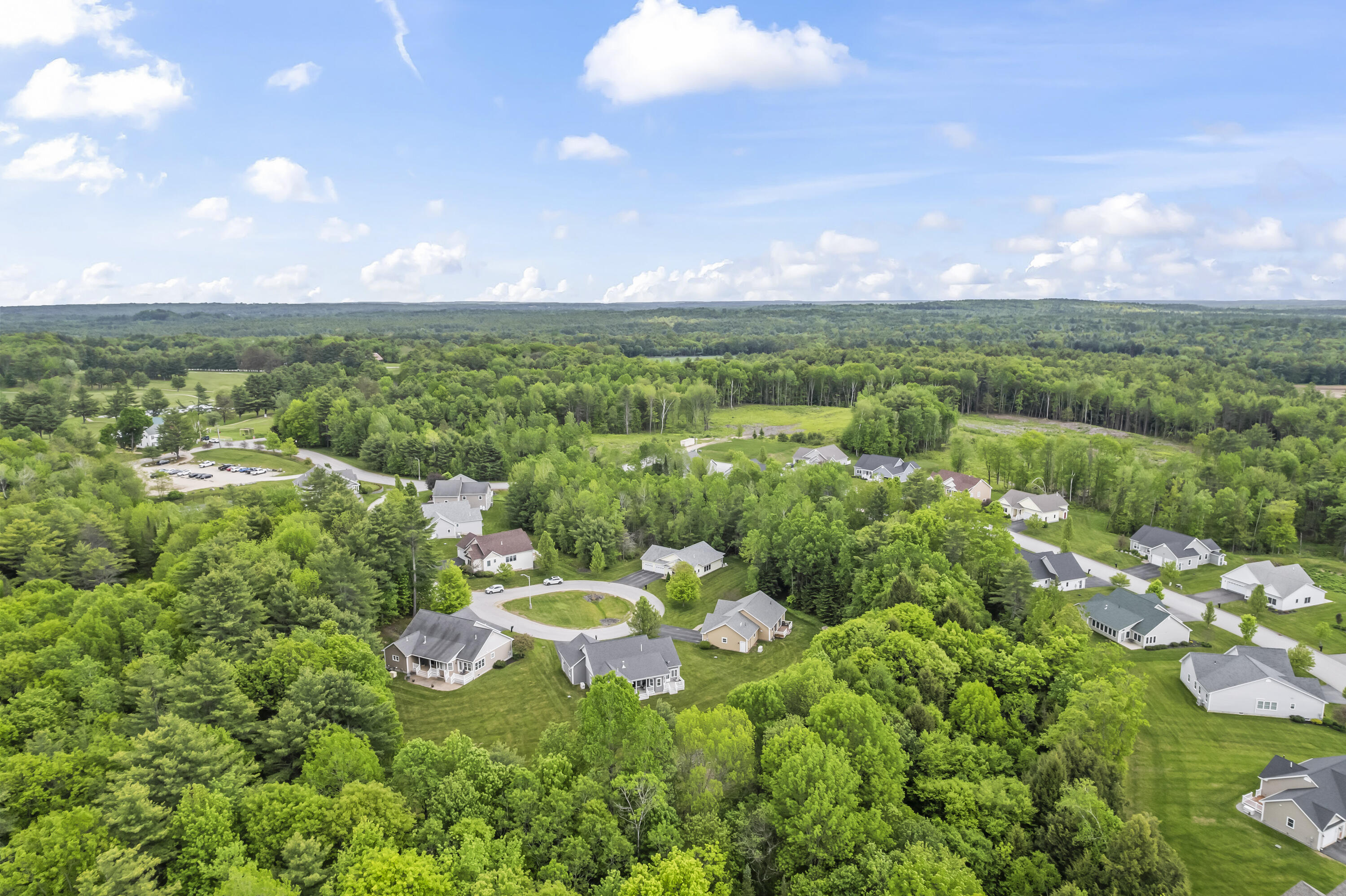 8 Macintosh Lane Lewiston ME 04240