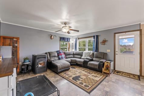 63 Vienna Road Chesterville ME 04938