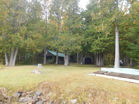 31 Swan Lane Dexter ME 04930