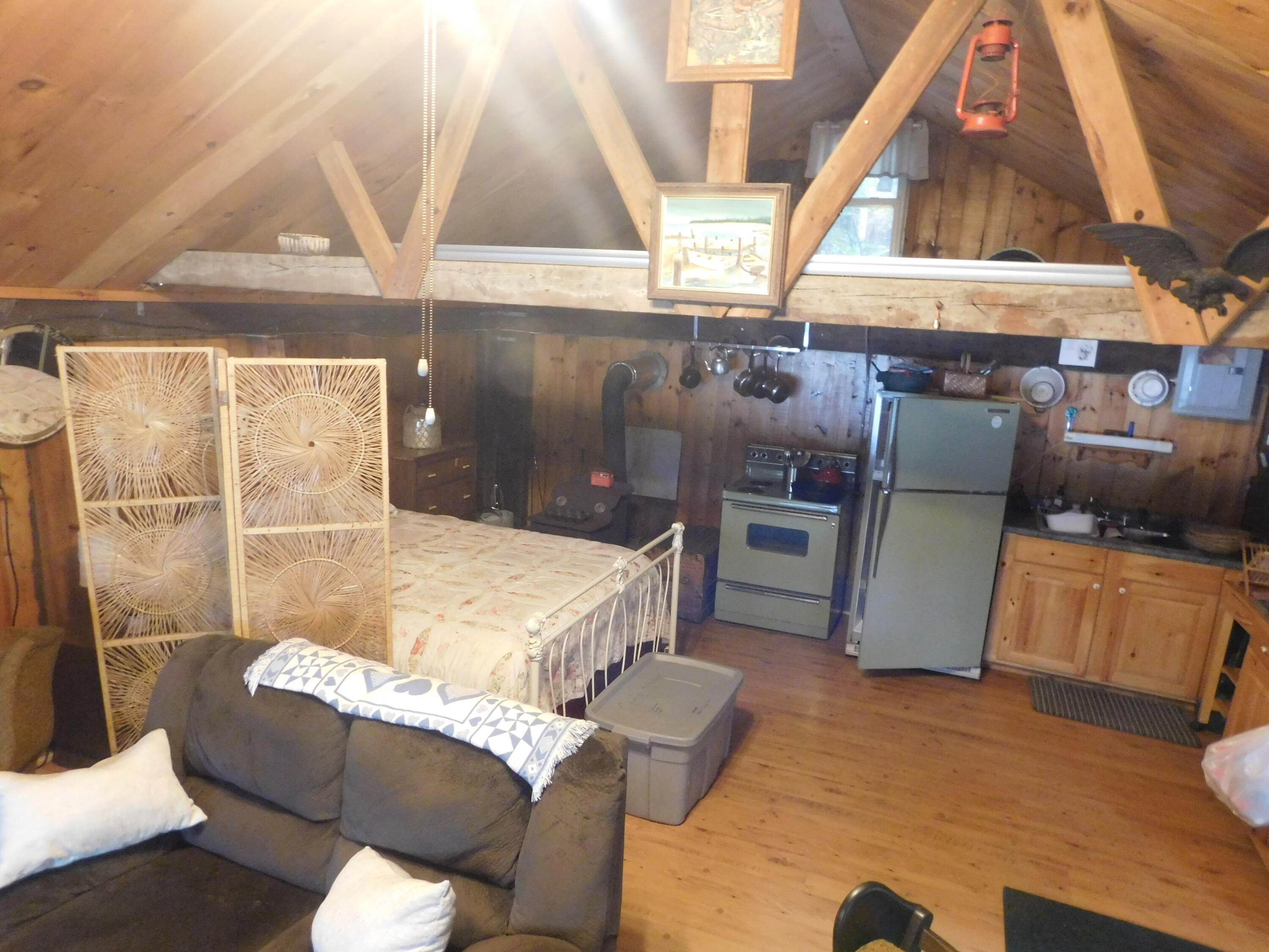 31 Swan Lane Dexter ME 04930