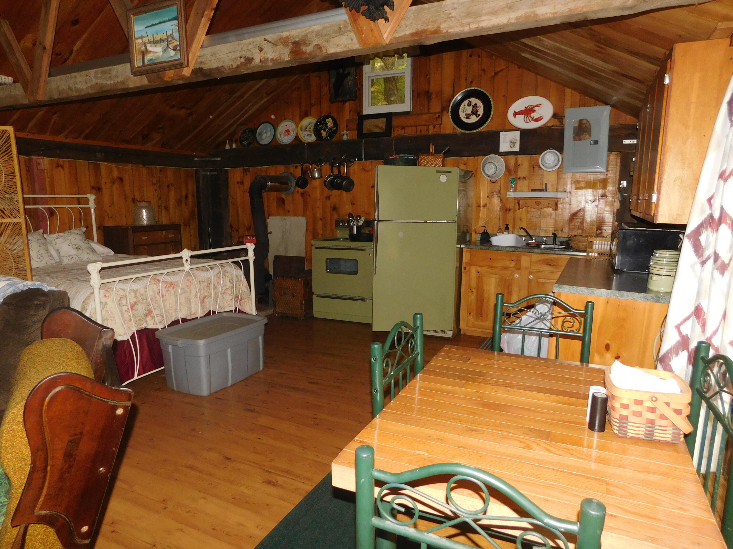 31 Swan Lane Dexter ME 04930