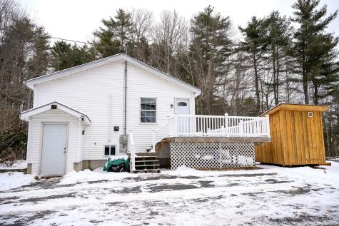 589 Post Road Bowdoinham ME 04008