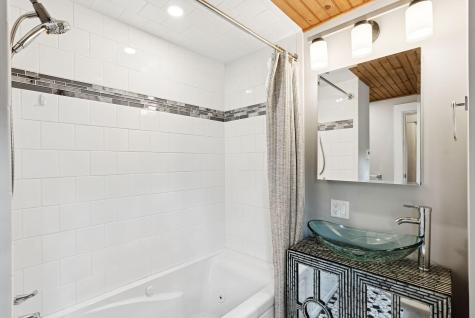 48 U.s. Route 1 Nobleboro ME 04555