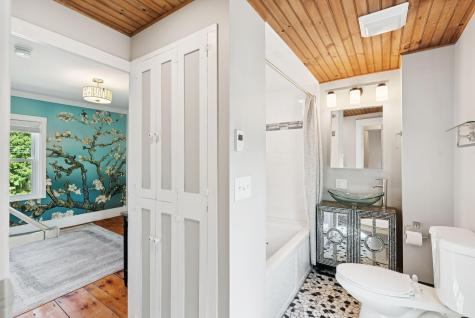 48 U.s. Route 1 Nobleboro ME 04555