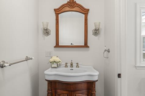 847 Middlesex Road Topsham ME 04086