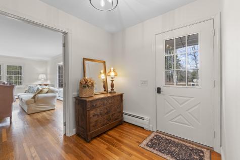 847 Middlesex Road Topsham ME 04086