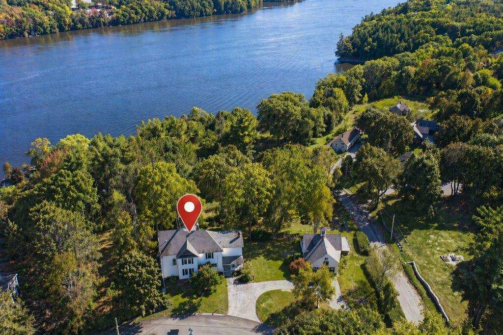 59 Summer Street Hampden ME 04444