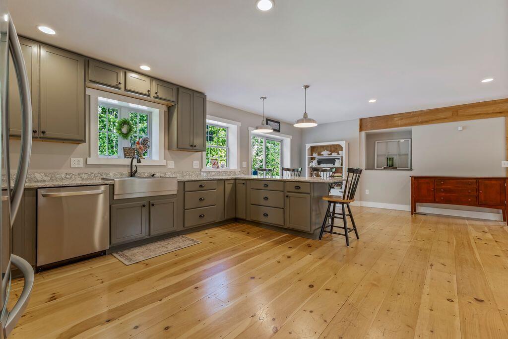 18 Laura Whitney Drive North Yarmouth ME 04097
