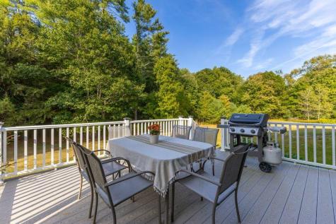 18 Laura Whitney Drive North Yarmouth ME 04097