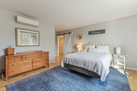 18 Laura Whitney Drive North Yarmouth ME 04097