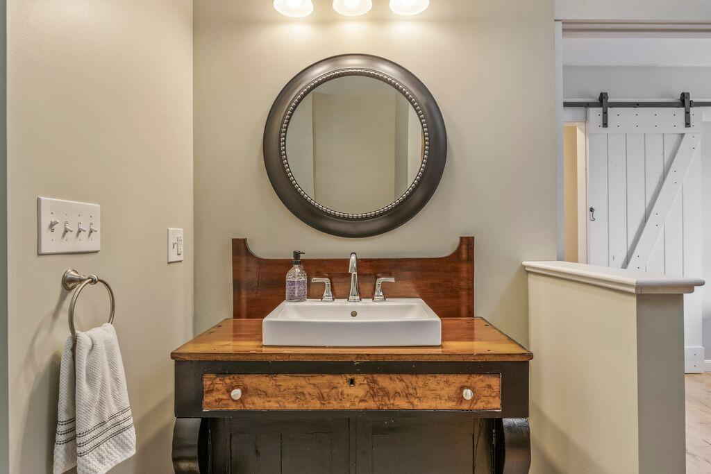 18 Laura Whitney Drive North Yarmouth ME 04097