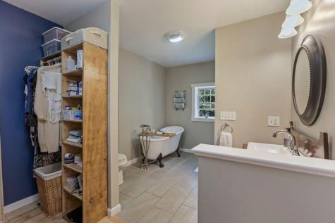 18 Laura Whitney Drive North Yarmouth ME 04097