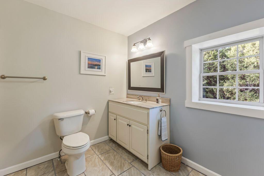 18 Laura Whitney Drive North Yarmouth ME 04097