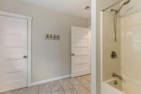 18 Laura Whitney Drive North Yarmouth ME 04097